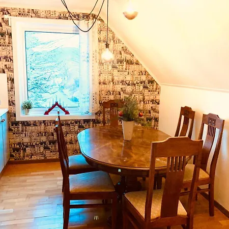 7 Mountains Apt #2